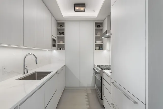 $3,995,000 | 101 West 67th Street, Unit 48C | Upper West Side