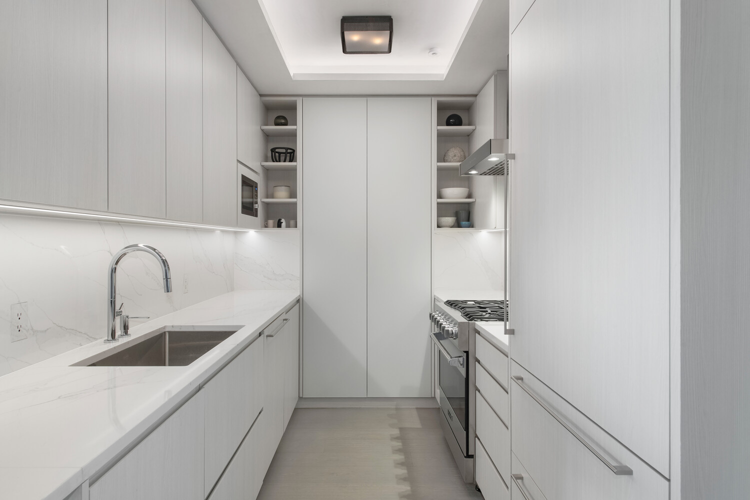 101 West 67th Street, Unit 48C Manhattan, NY 10023 - Photo 6 of 16