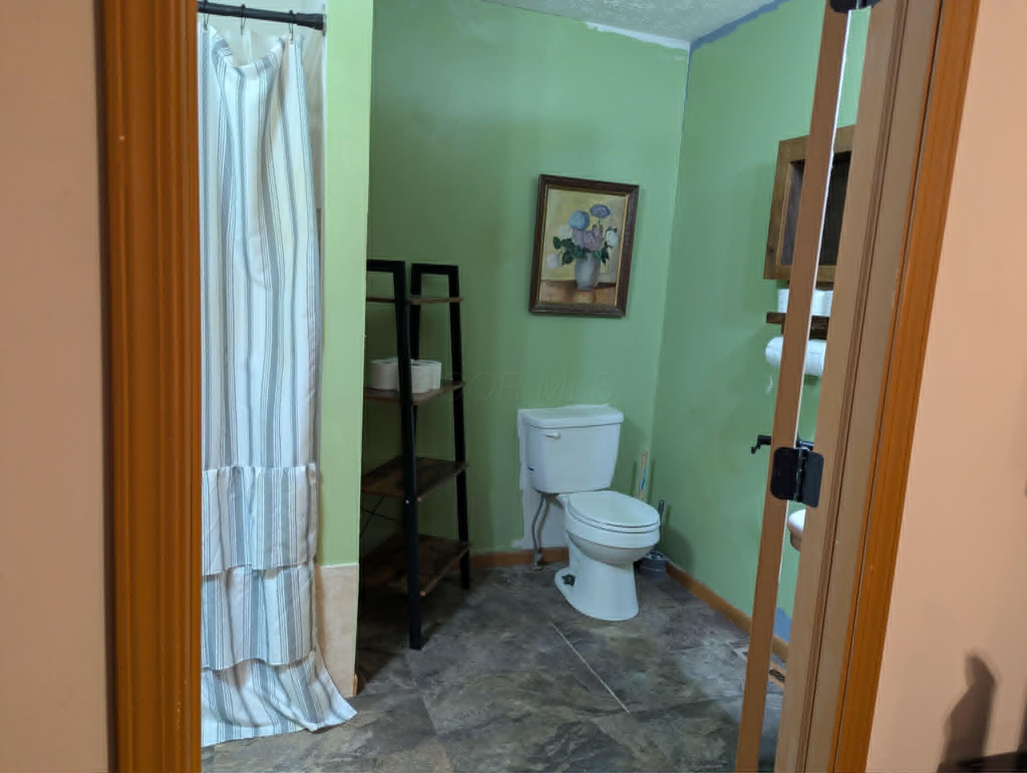 115 Grand Ridge Road Howard, OH 43028 - Photo 18 of 24 Primary Bathroom