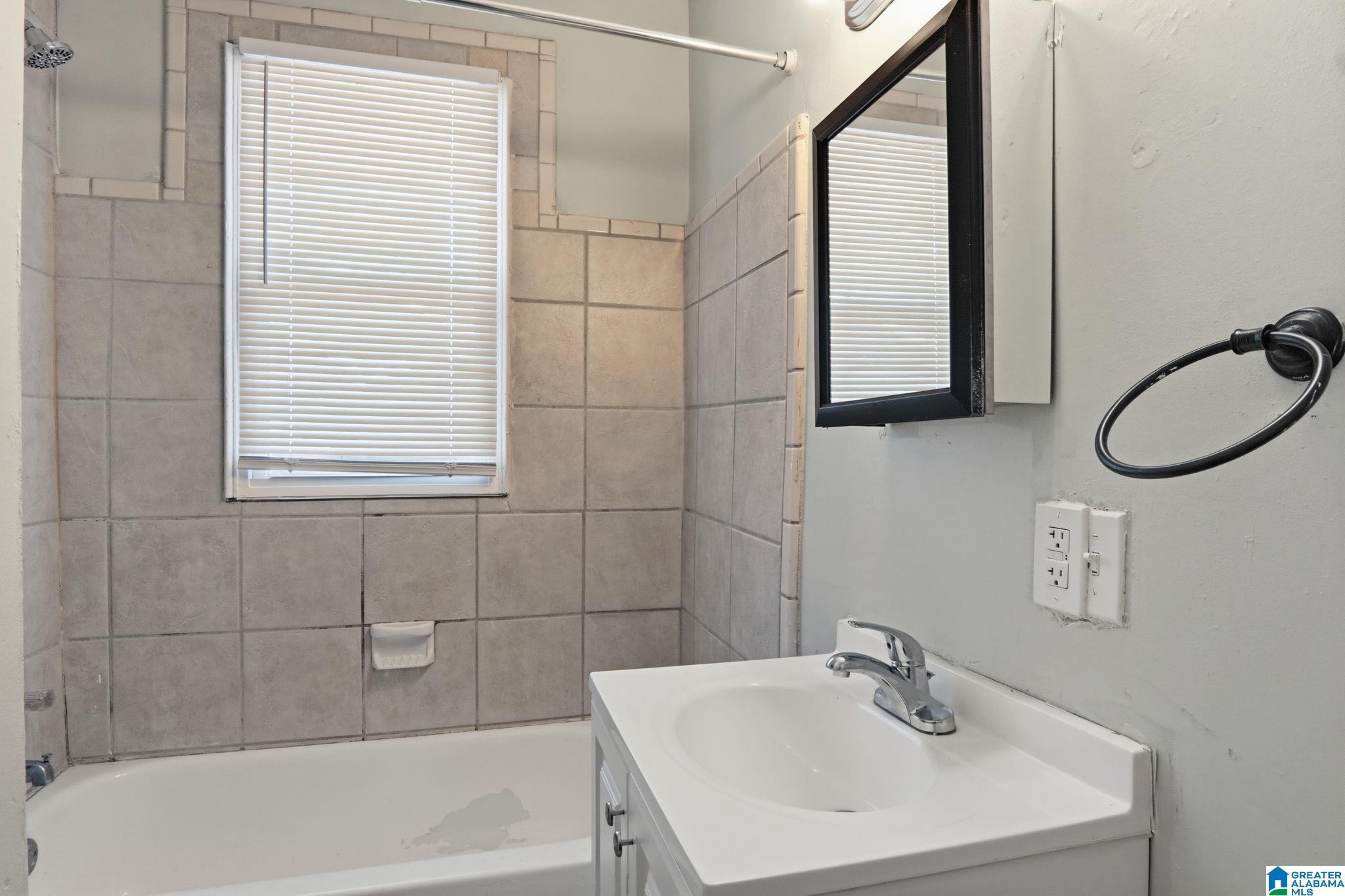 1524 Warrior Road Birmingham, AL 35218 - Photo 20 of 30 Gallery Image 20