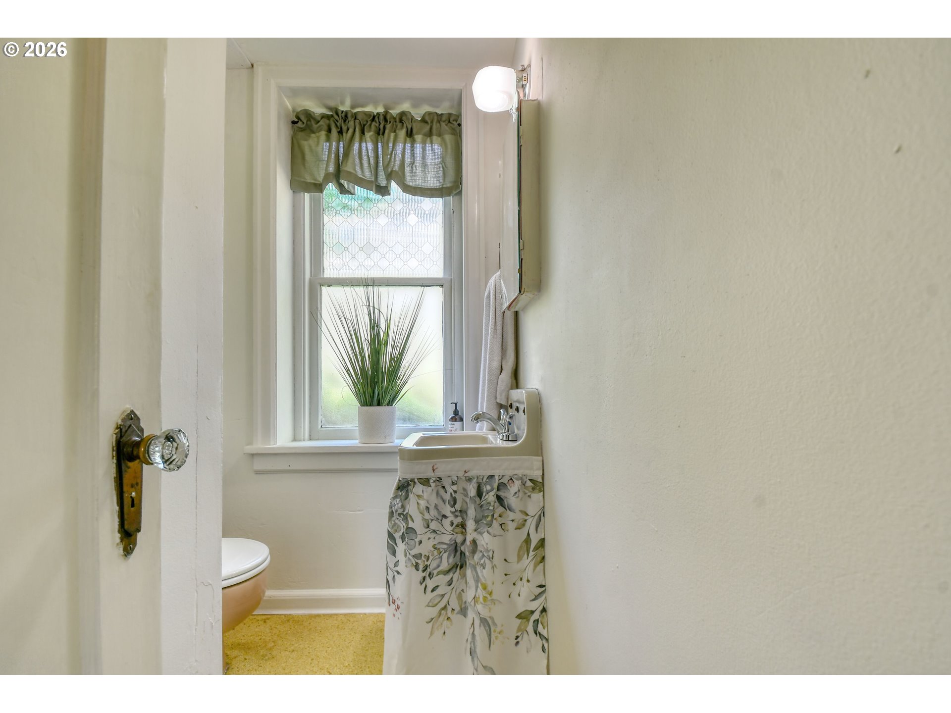 402-404 Northwest 7th Street Pendleton, OR 97801 - Photo 25 of 38 view of a bathroom with a window