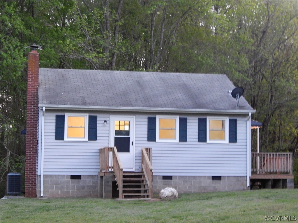 17201 Parsons Road Beaverdam, VA 23015 - Photo 19 of 19 a aerial view of a house with a yard and deck