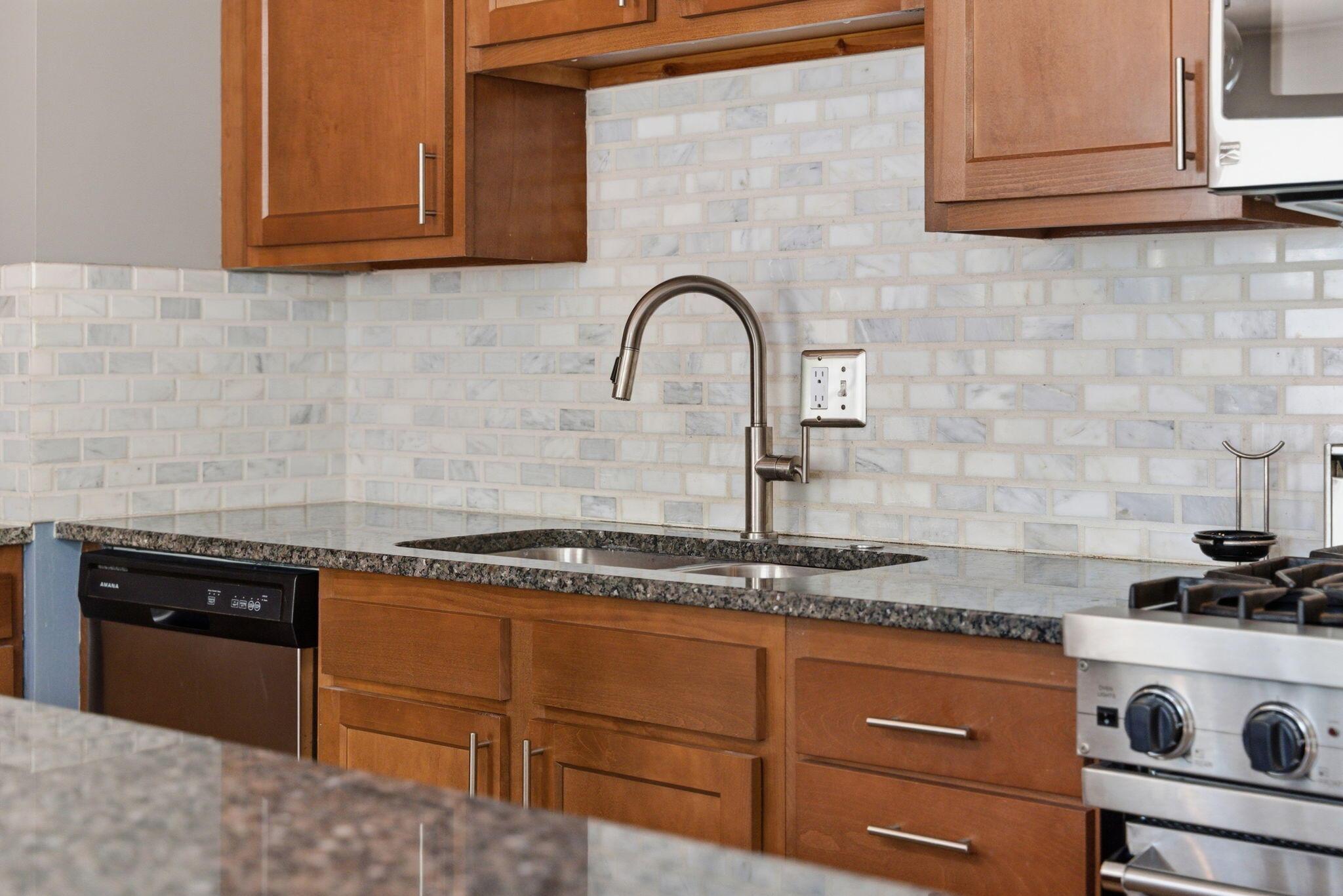 767 South Chesterfield Road Columbus, OH 43209 - Photo 13 of 65