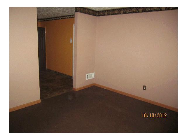 5326 Paladim Road Columbus, OH 43232 - Photo 3 of 12 Gallery Image 3