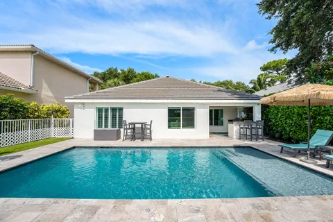 $995,000 | 583 Canoe Point, Delray Beach, FL 33444