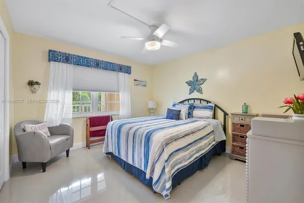 $275,000 | 3505 Oaks Way, Unit 308, Pompano Beach, FL 33069