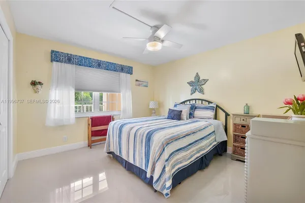$275,000 | 3505 Oaks Way, Unit 308, Pompano Beach, FL 33069