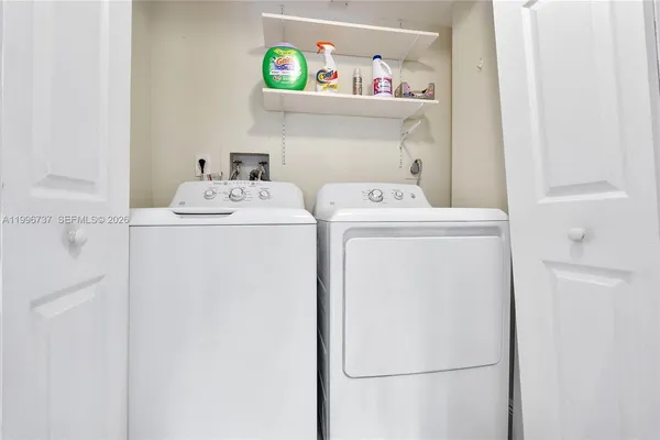 $275,000 | 3505 Oaks Way, Unit 308, Pompano Beach, FL 33069