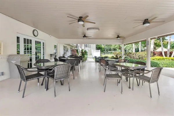$275,000 | 3505 Oaks Way, Unit 308, Pompano Beach, FL 33069