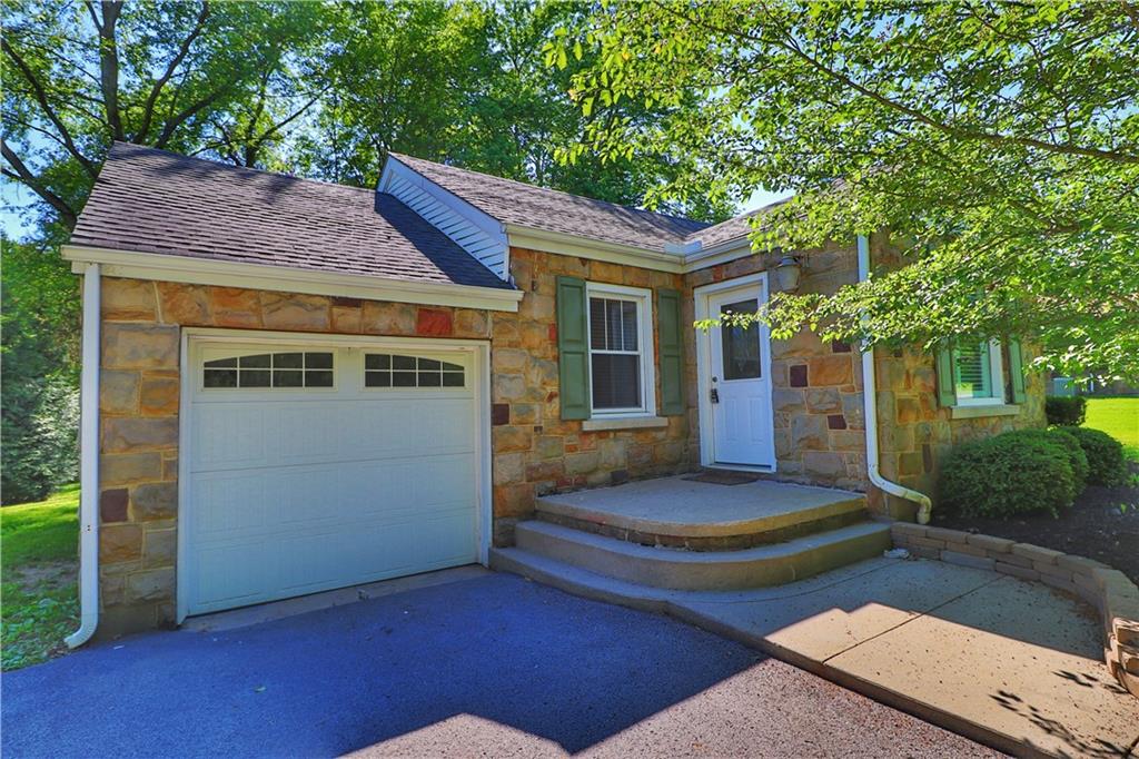 905 North Keel Ridge Road Hermitage, PA 16148 - Photo 1 of 25 Front Entrance, quaint stone house