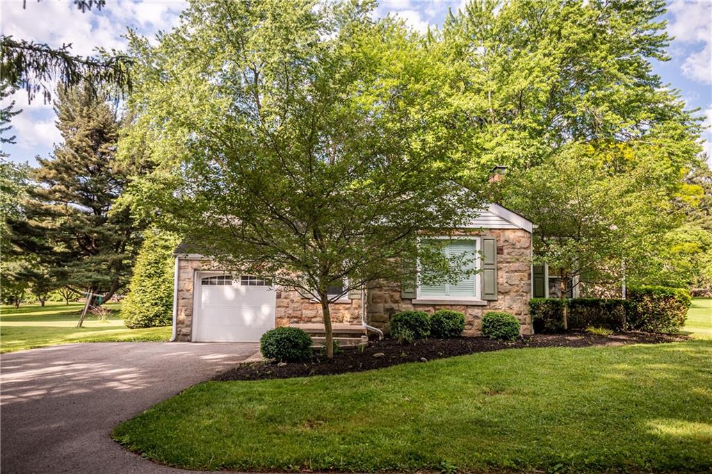 905 North Keel Ridge Road Hermitage, PA 16148 - Photo 2 of 25 Front view