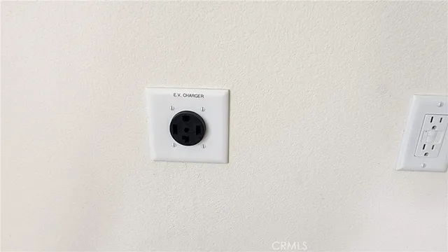 $549,900 | 26955 Prospector Road, Unit 201, Stevenson Ranch, CA 91381