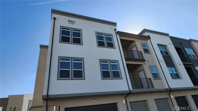 a view of a large building