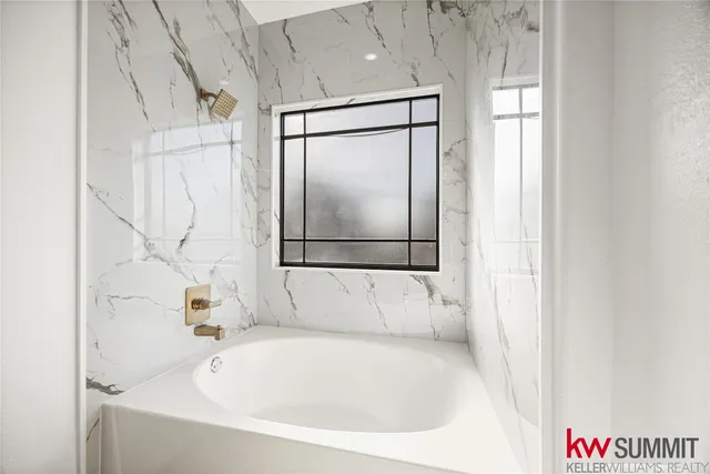 $3,000 | 2410 Calumet Street, Unit B, Houston, TX 77004