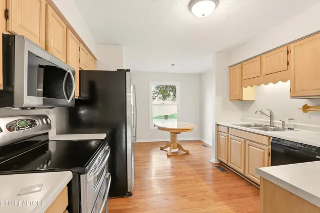 $369,975 | 8500 East Cypress Lake Drive, Knoxville, TN 37923