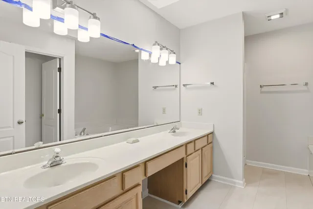 $369,975 | 8500 East Cypress Lake Drive, Knoxville, TN 37923