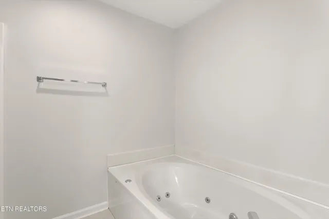 $369,975 | 8500 East Cypress Lake Drive, Knoxville, TN 37923