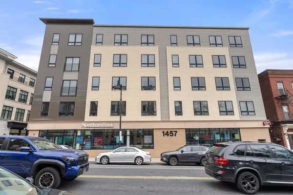 $3,195 | 1457 Tremont Street, Unit 201, Boston, MA 02120