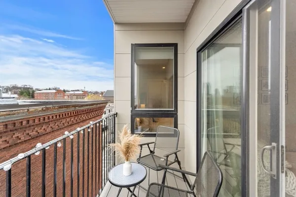 $3,195 | 1457 Tremont Street, Unit 201, Boston, MA 02120