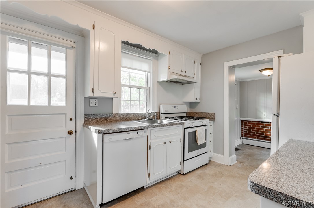 813 Francis Road Glen Allen, VA 23059 - Photo 7 of 32