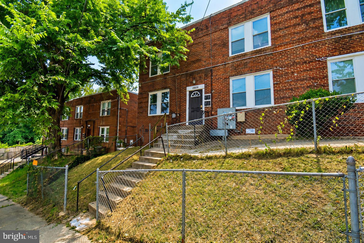 2806 Pomeroy Road Southeast Washington, DC 20020 - Photo 2 of 12