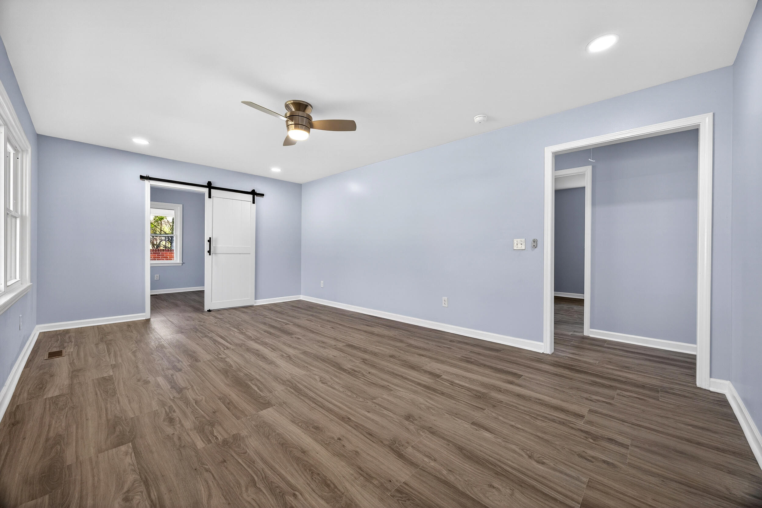 5513 Columbia Road Northeast Orangeburg, SC 29118 - Photo 3 of 29 11_hdr mls (2 of 32)