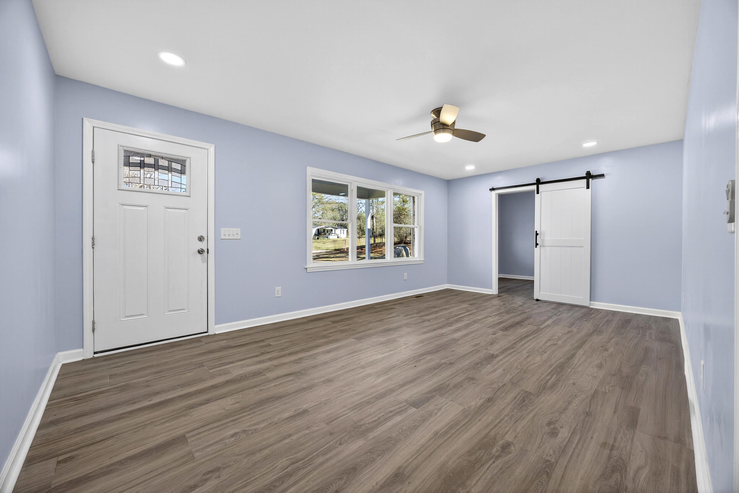 5513 Columbia Road Northeast Orangeburg, SC 29118 - Photo 3 of 29 12_hdr mls (3 of 32)