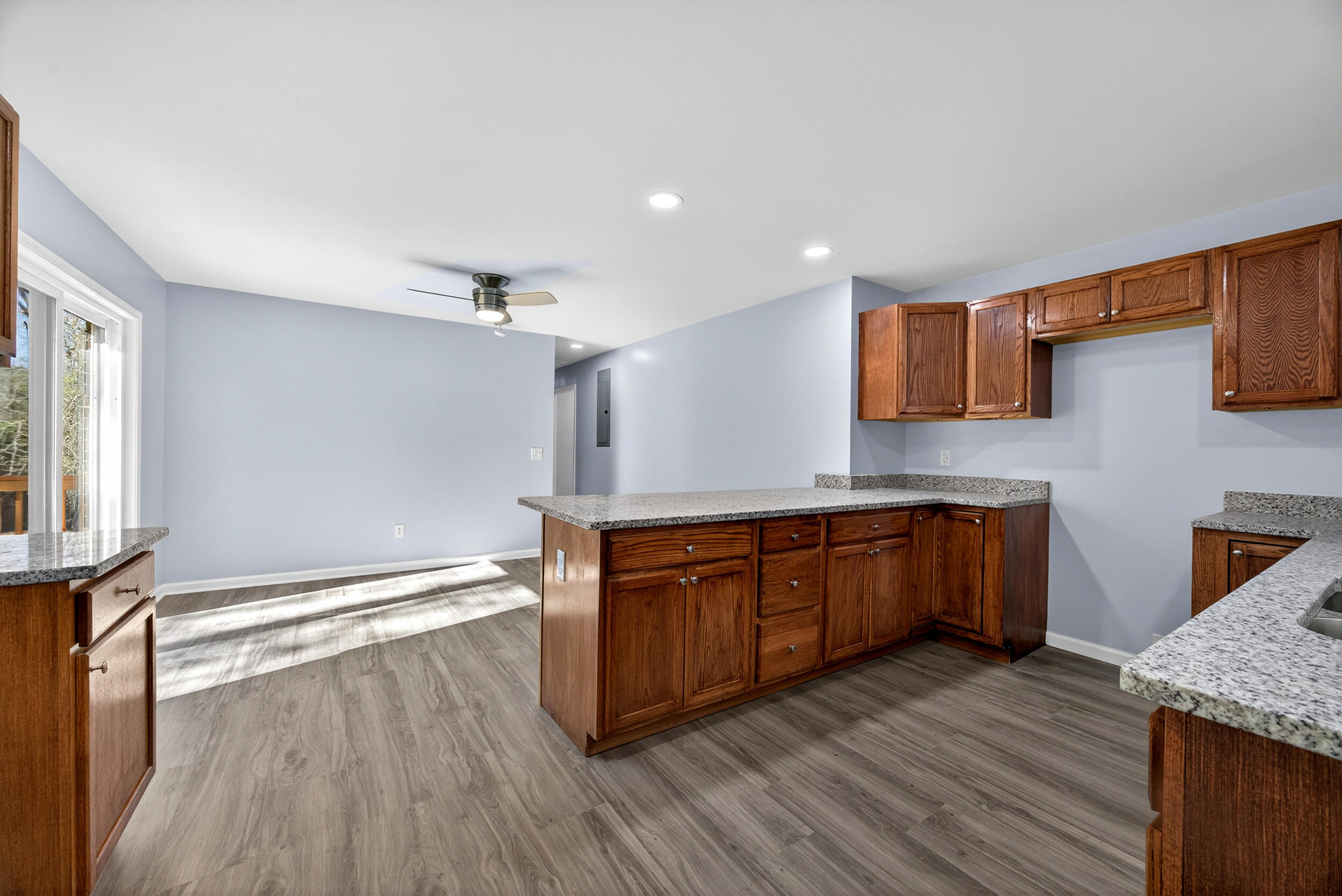 5513 Columbia Road Northeast Orangeburg, SC 29118 - Photo 6 of 29 39_hdr mls (31 of 32)