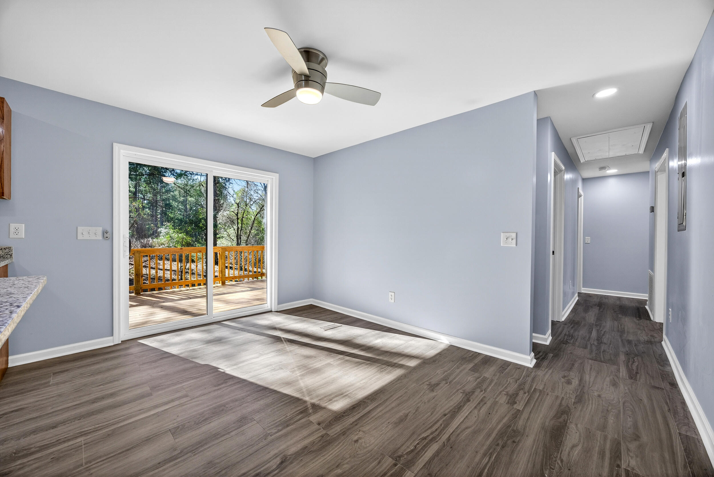 5513 Columbia Road Northeast Orangeburg, SC 29118 - Photo 10 of 29 35_hdr mls (9 of 32)