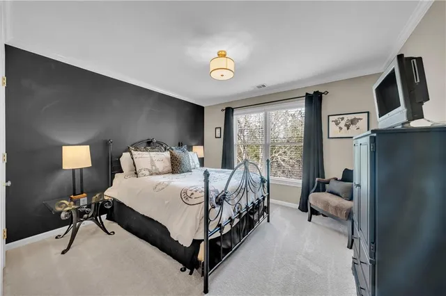 $900,000 | 5640 Overlook Bluff, Johns Creek, GA 30097