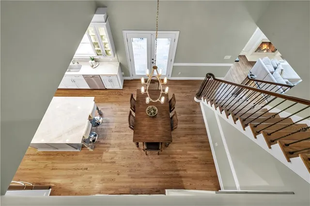 $900,000 | 5640 Overlook Bluff, Johns Creek, GA 30097