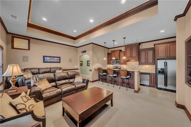 $900,000 | 5640 Overlook Bluff, Johns Creek, GA 30097