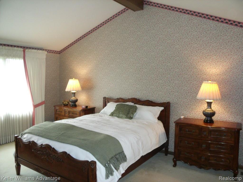 36463 Valley Ridge Drive Farmington Hills, MI 48331 - Photo 27 of 33