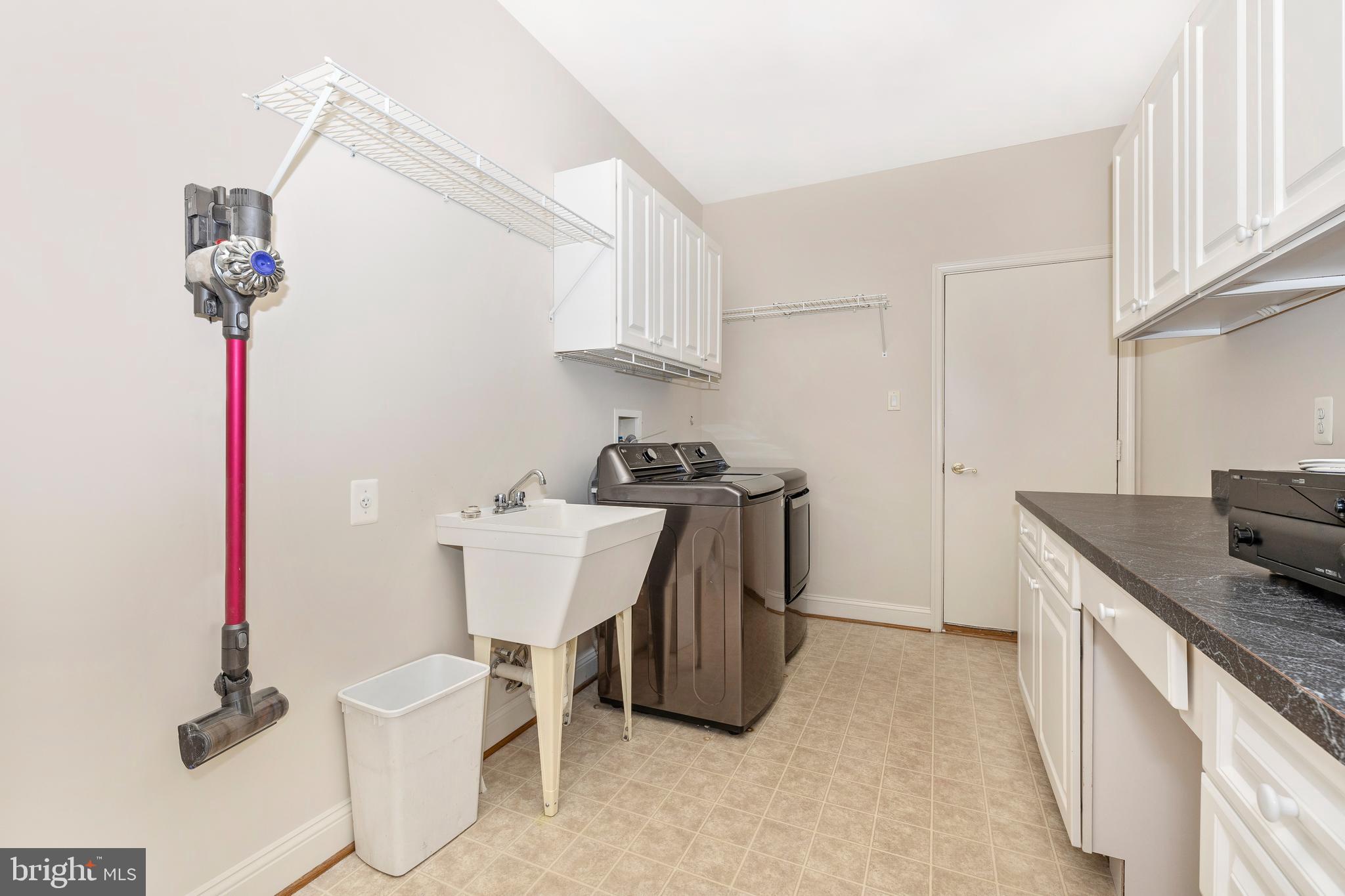 2689 Brook Valley Road Frederick, MD 21701 - Photo 21 of 94 Washer, Dryer & Wash Tub in Laundry Room