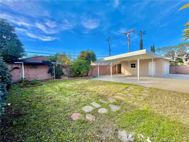 $4,000 | 809 South Glenn Alan Avenue, West Covina, CA 91791