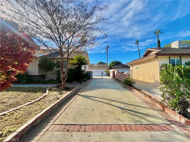 $4,000 | 809 South Glenn Alan Avenue, West Covina, CA 91791