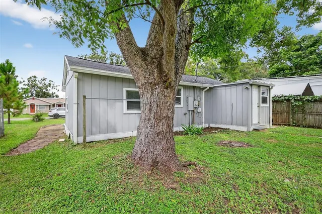 $1,699 | 4106 56th Avenue North, St. Petersburg, FL 33714