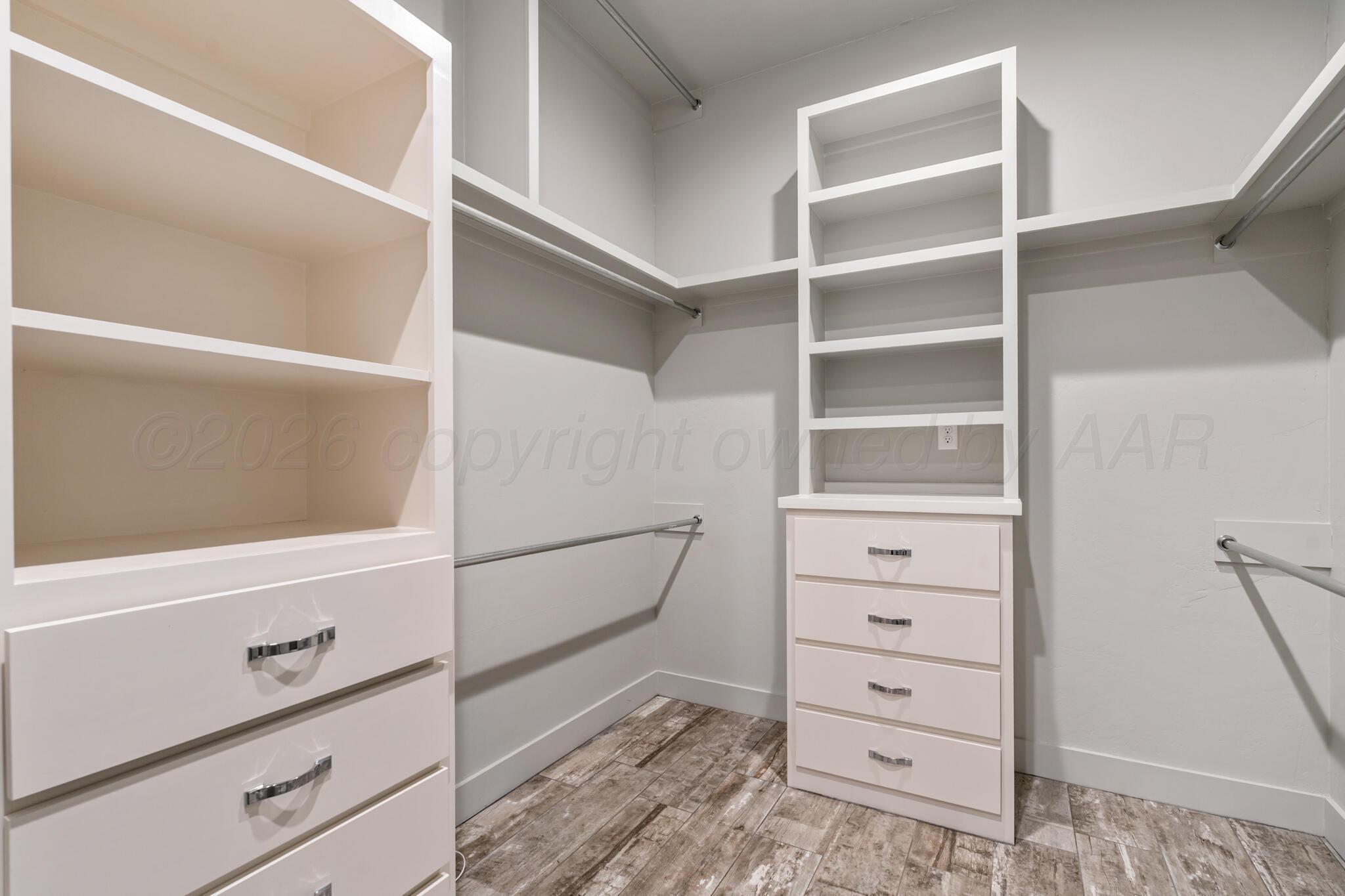 6550 Arnot Road Amarillo, TX 79119 - Photo 19 of 19 a view of walk in closet