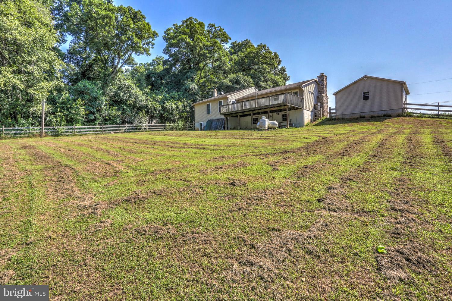 732 Conowingo Road Quarryville, PA 17566 - Photo 5 of 33 House sits on over 1 acre!