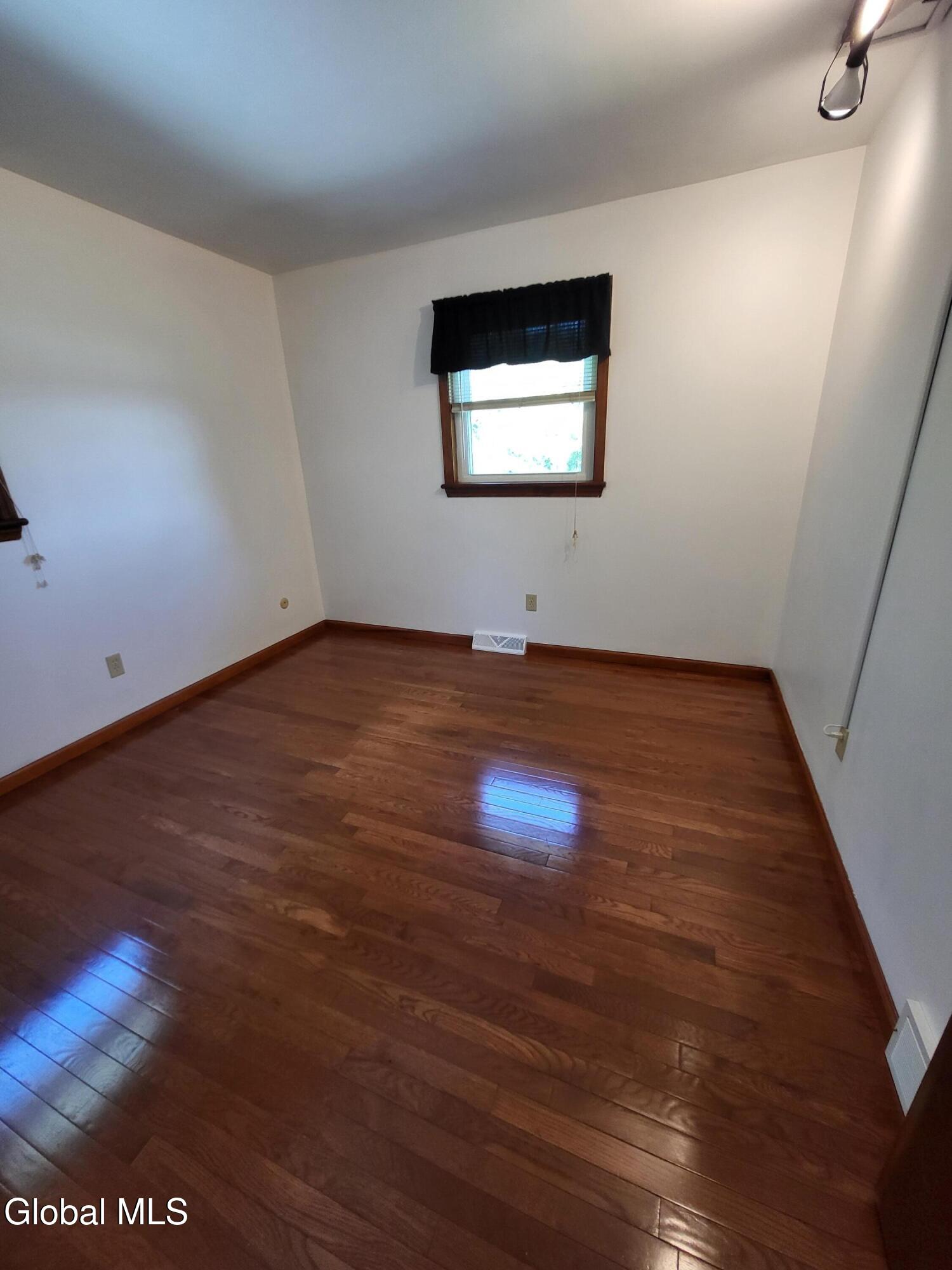 1 Forest Road Ballston, NY 12027 - Photo 22 of 65 1000039018