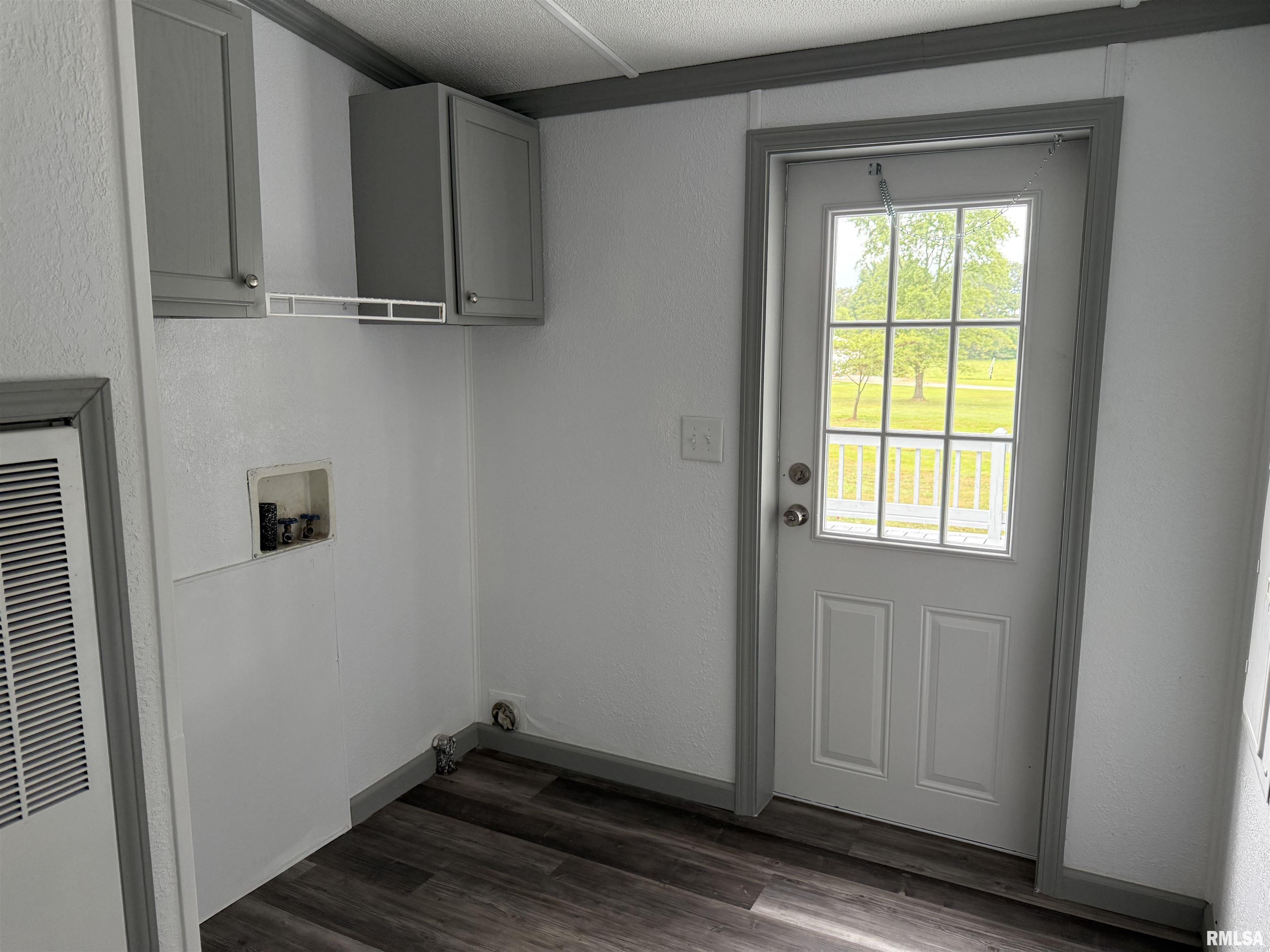 1408 McHaney Road Harrisburg, IL 62946 - Photo 16 of 29 Gallery Image 16