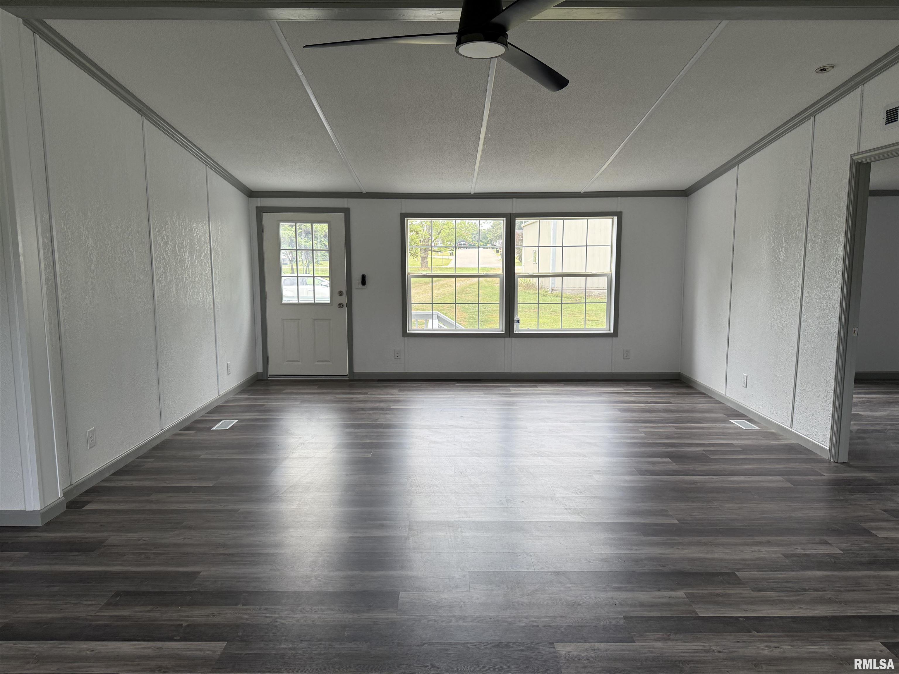 1408 McHaney Road Harrisburg, IL 62946 - Photo 6 of 29 Gallery Image 6