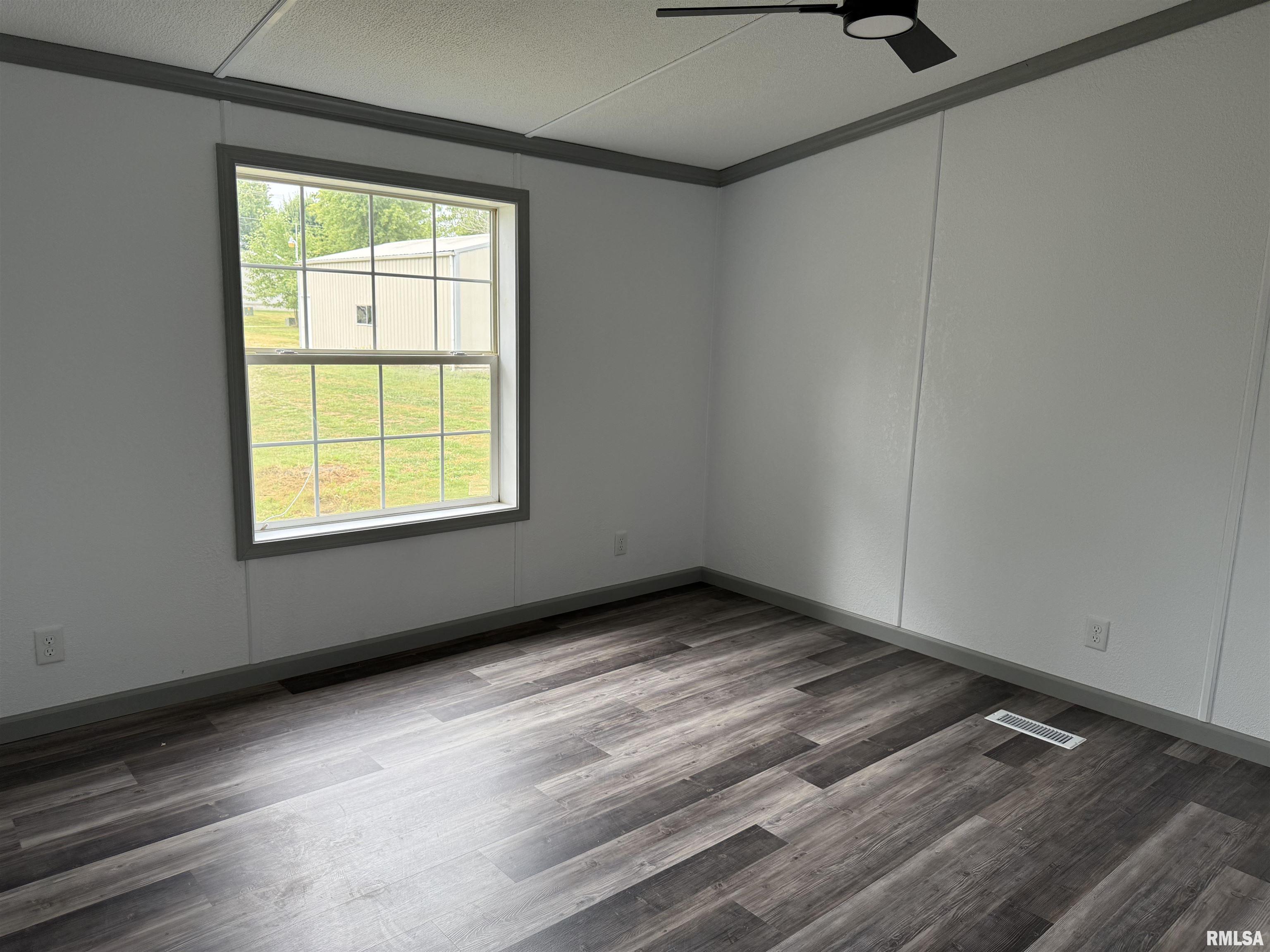 1408 McHaney Road Harrisburg, IL 62946 - Photo 10 of 29 Gallery Image 10