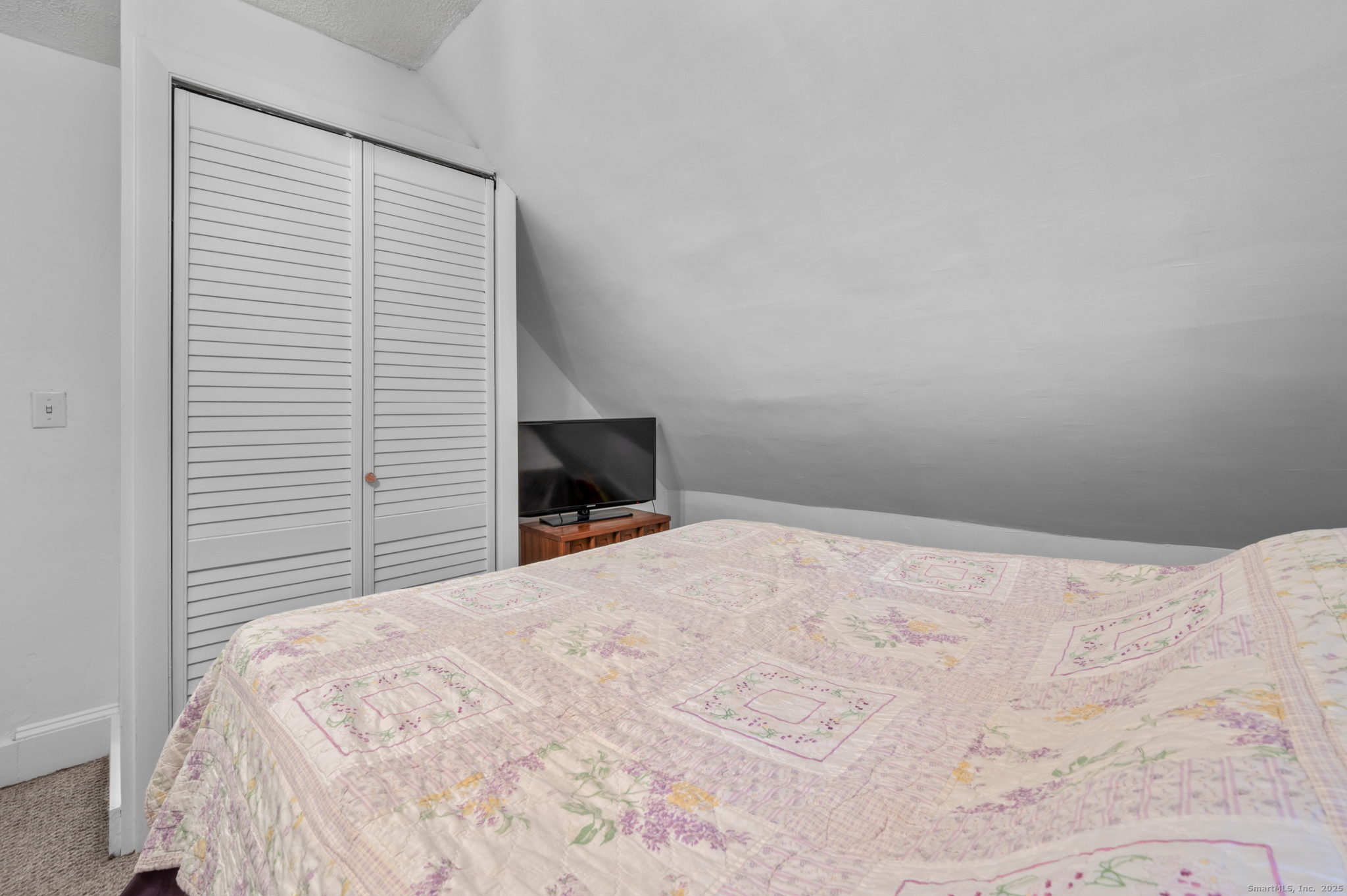 9 Cook Street Manchester, CT 06040 - Photo 18 of 37