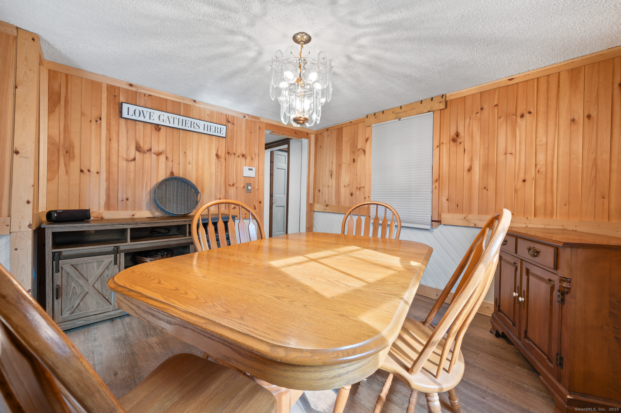 9 Cook Street Manchester, CT 06040 - Photo 8 of 37