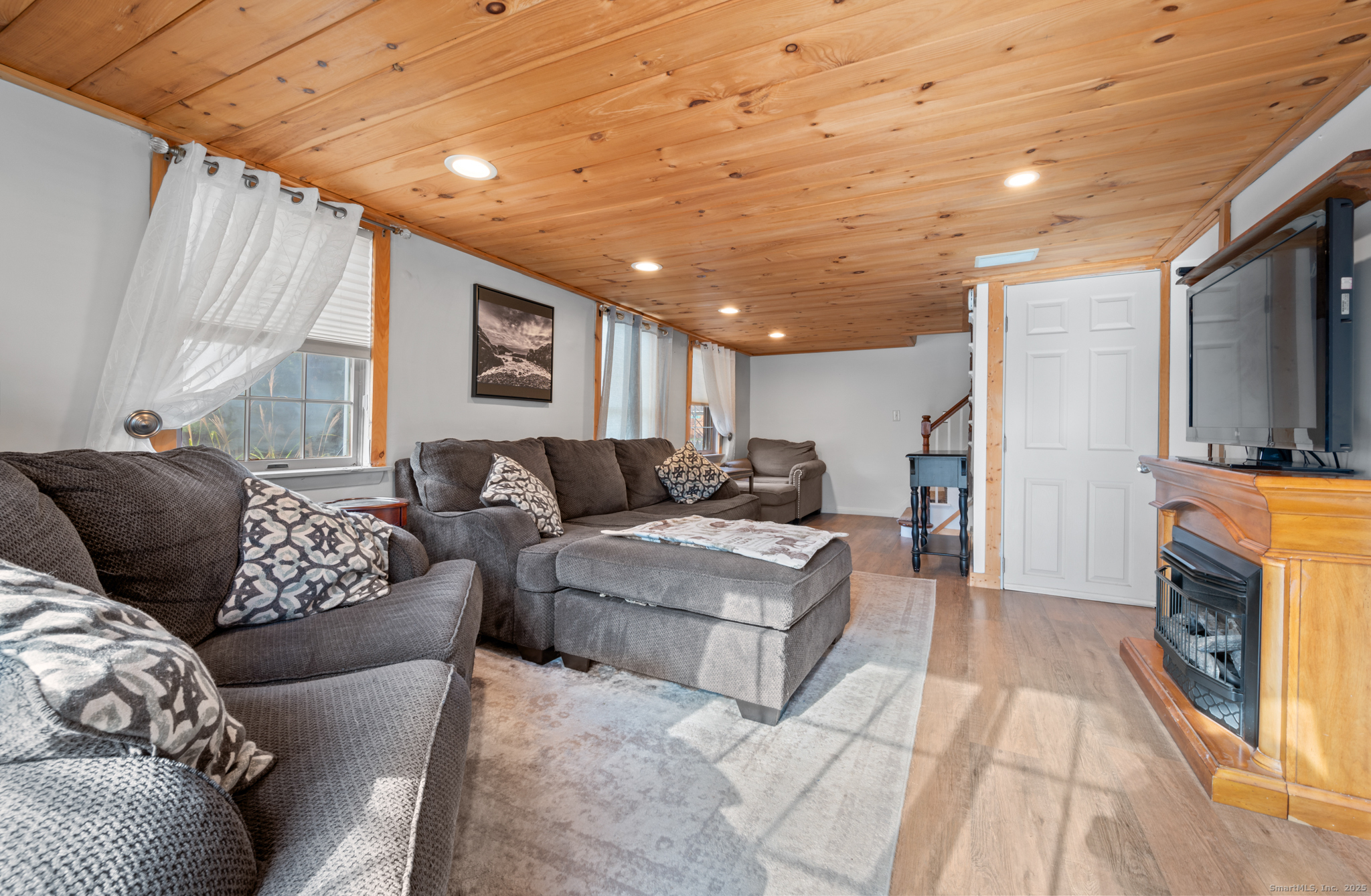 9 Cook Street Manchester, CT 06040 - Photo 10 of 37