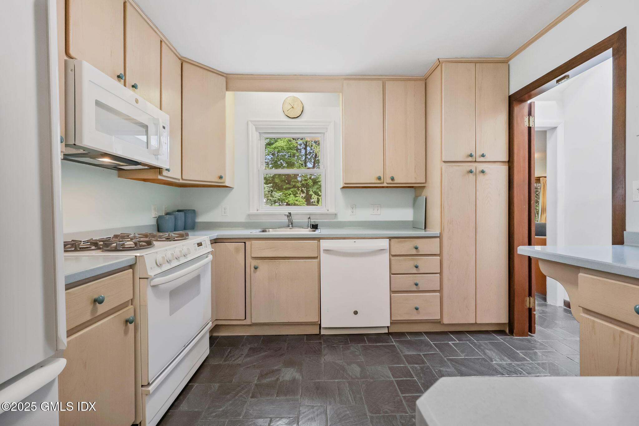 23 Silver Beech Road Riverside, CT 06878 - Photo 5 of 22 Kitchen with View of Deck
