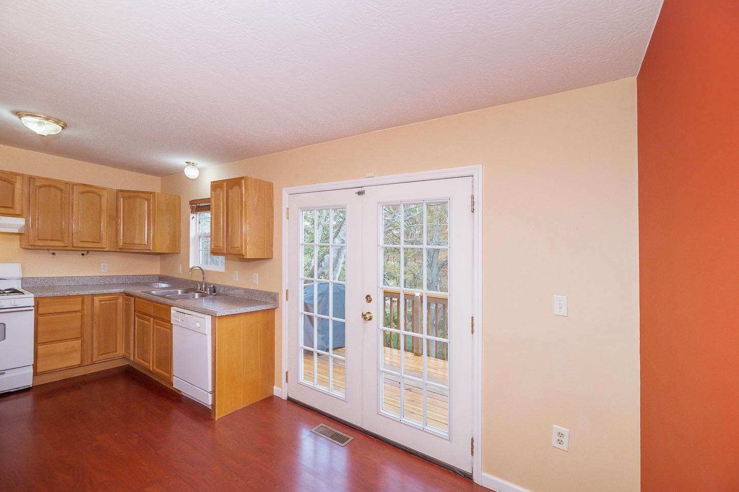 2224 Roundtree Road Knoxville, TN 37923 - Photo 4 of 22 a kitchen with stainless steel appliances granite countertop a stove and a sink