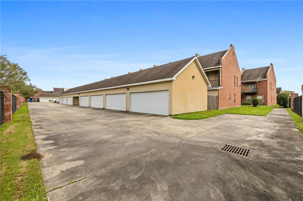 10600 Lakes Boulevard, Unit 901 Baton Rouge, LA 70810 - Photo 4 of 33