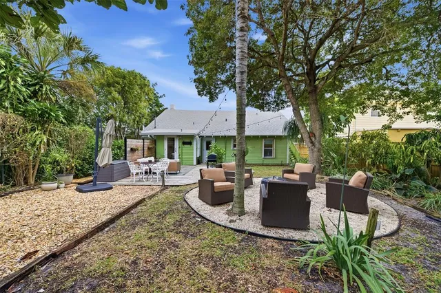 $6,200 | 117 South Palmway, Lake Worth Beach, FL 33460